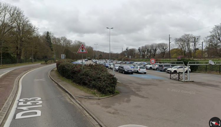 Parking Poissy RER A Train Gare